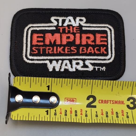 Vintage 1980 Star Wars Fan Club The Empire Strikes Back Embroidered Cloth Patch - Picture 3 of 3